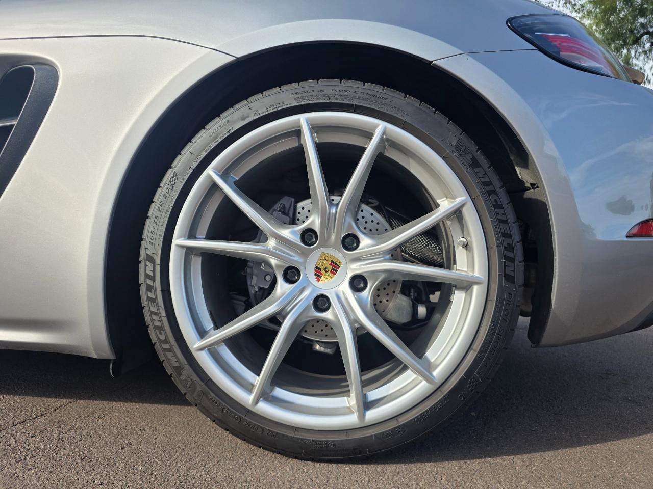 Used 2019 Porsche 718 Boxster RWD image 30