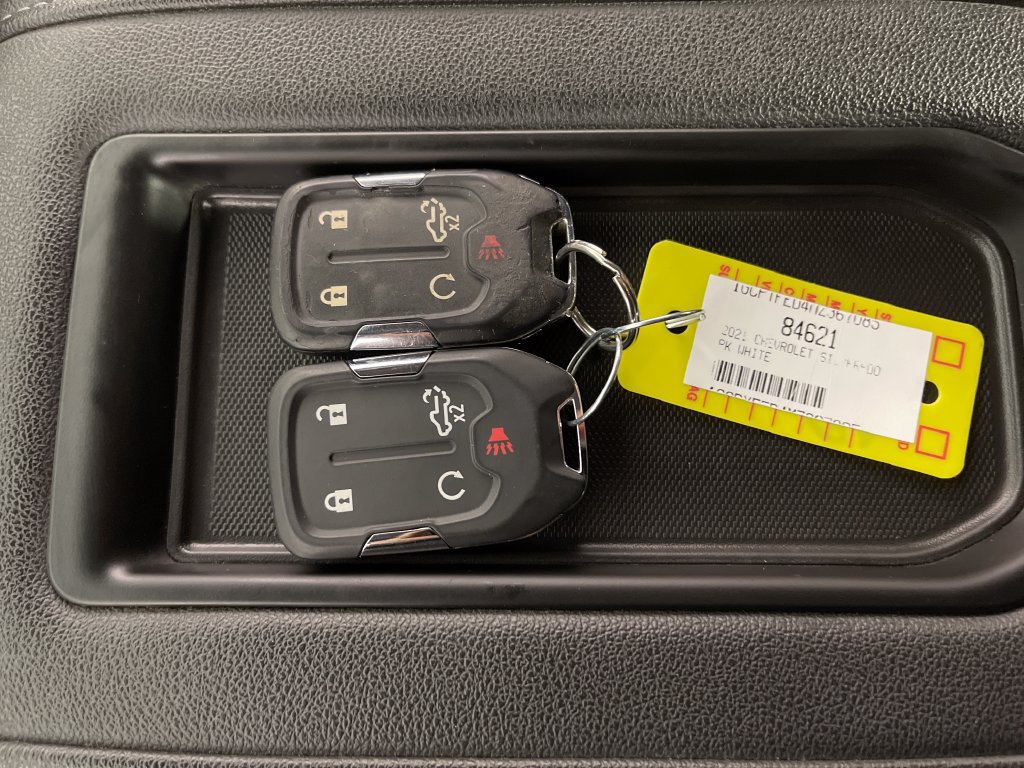 Used 2021 Chevrolet Silverado 1500 LT Trail Boss w/ Convenience Package II AWD/4WD image 24