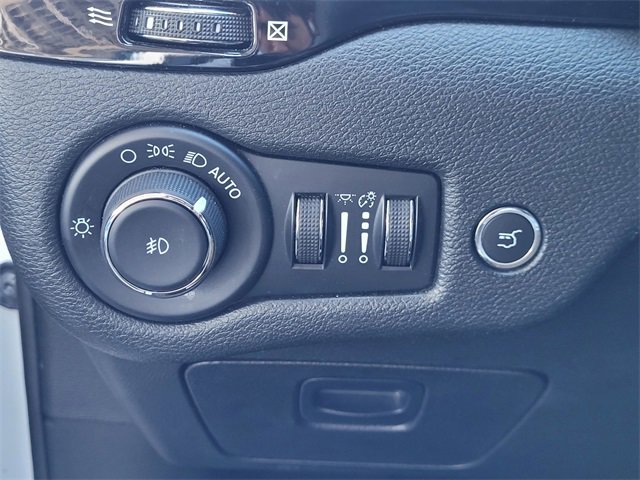 Certified 2023 Jeep Cherokee Altitude Lux image 14