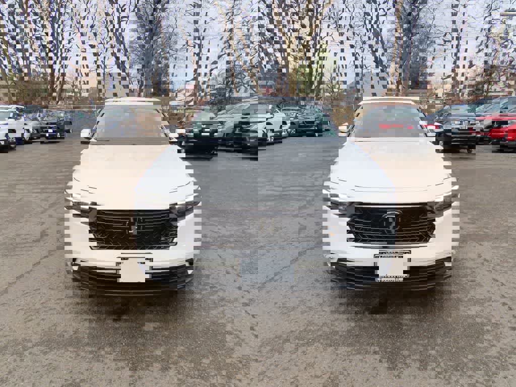 Used 2023 Honda Accord EX image 6