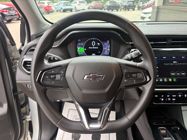 Used 2023 Chevrolet Bolt EUV LT FWD image 20