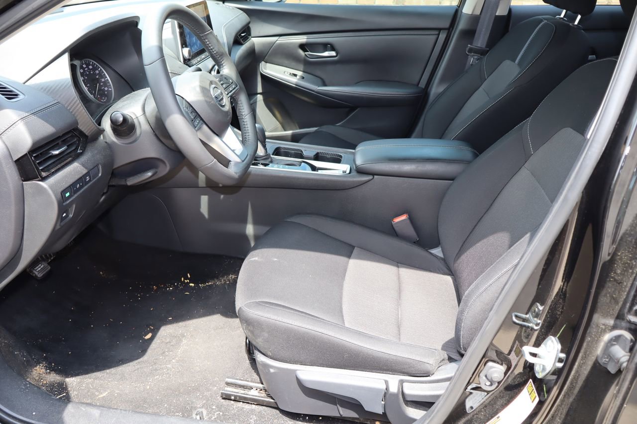 Used 2023 Nissan Sentra SV w/ All-Weather Package FWD image 15