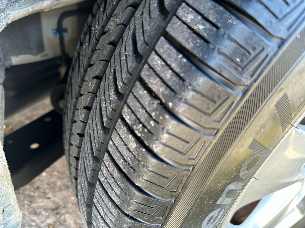 Used 2016 Nissan Quest SV image 25