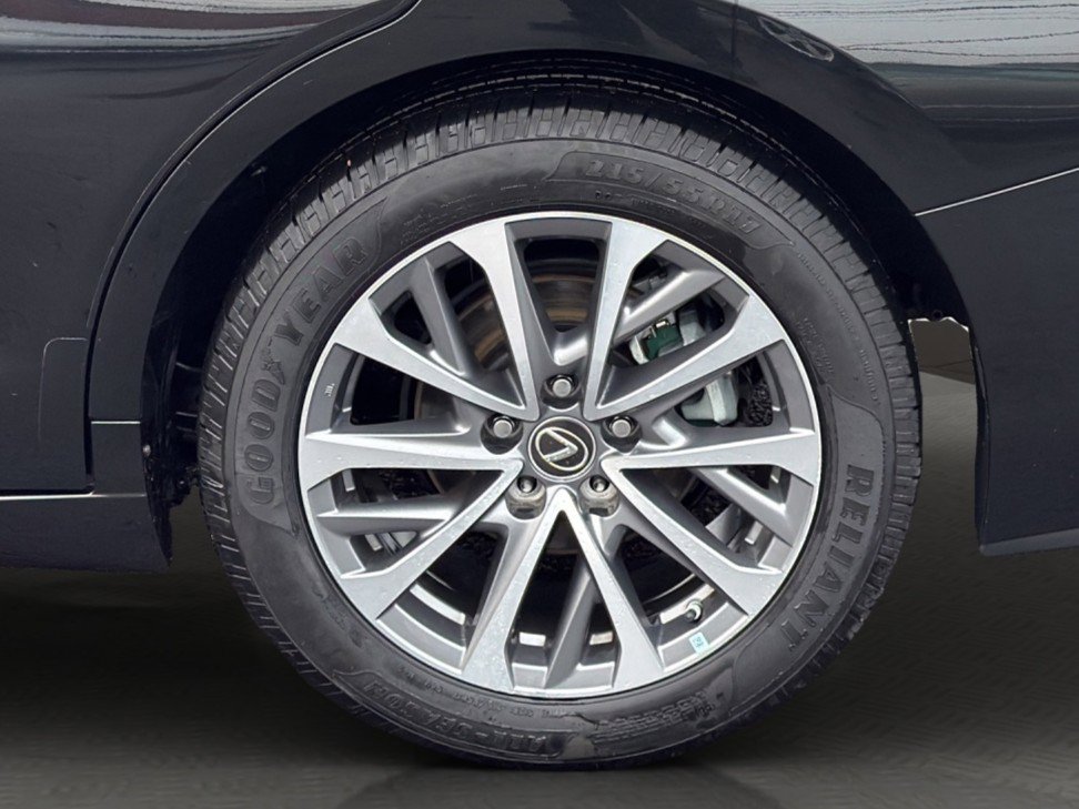 Used 2022 Lexus ES 350 w/ Accessory Package 2 image 24