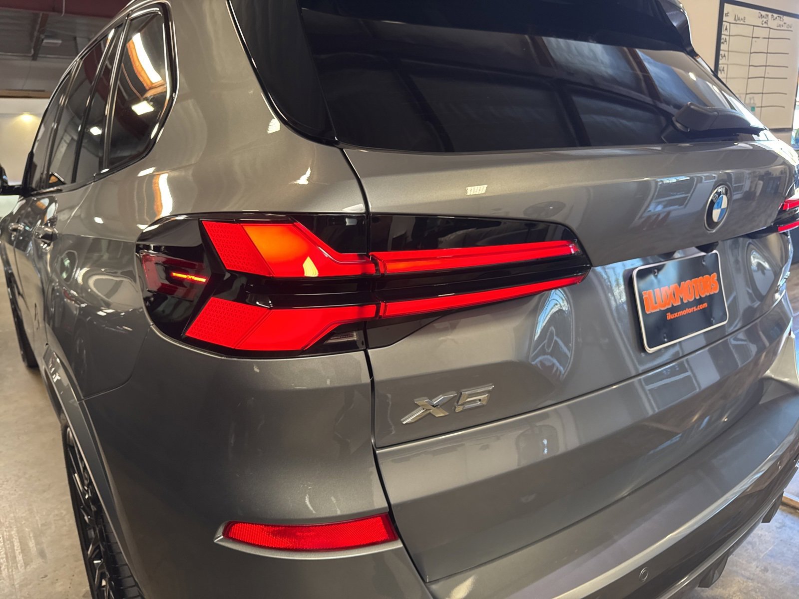 Used 2024 BMW X5 xDrive40i w/ M Sport Package image 20