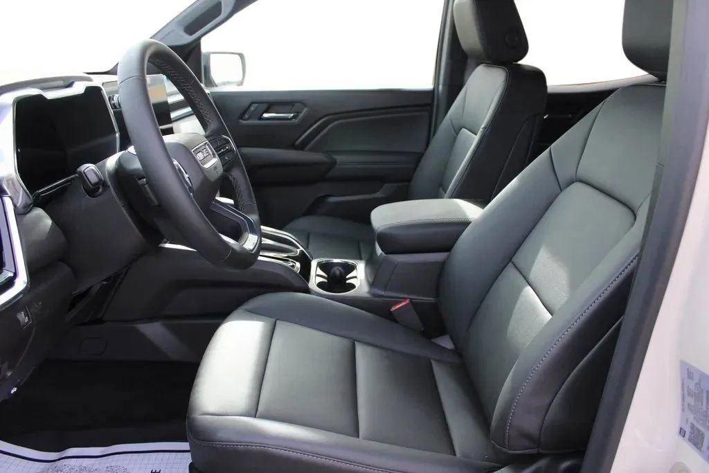 New 2026 GMC Canyon Elevation w/ Convenience Package image 9