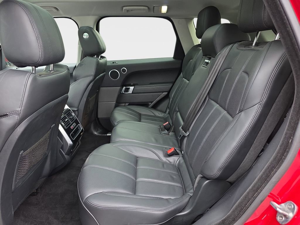 Used 2016 Land Rover Range Rover Sport HSE image 17