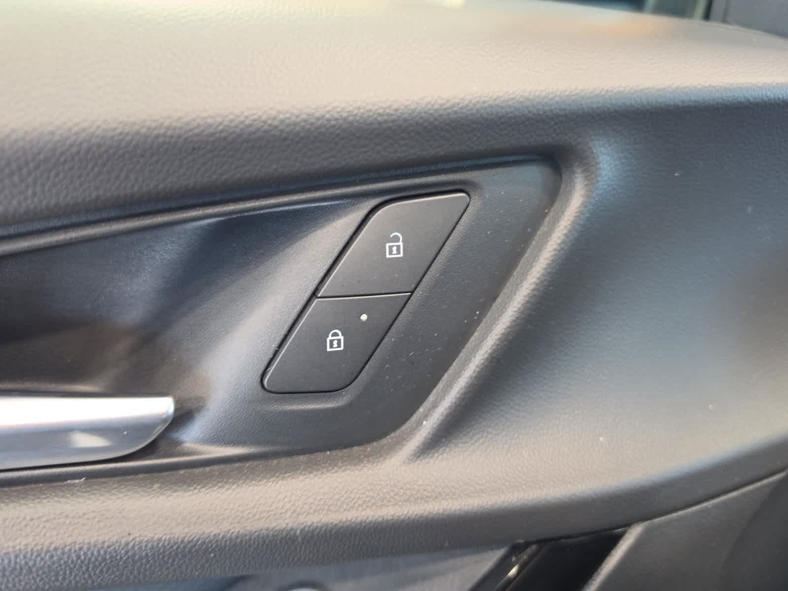 Used 2026 Chevrolet Equinox LT AWD/4WD image 17