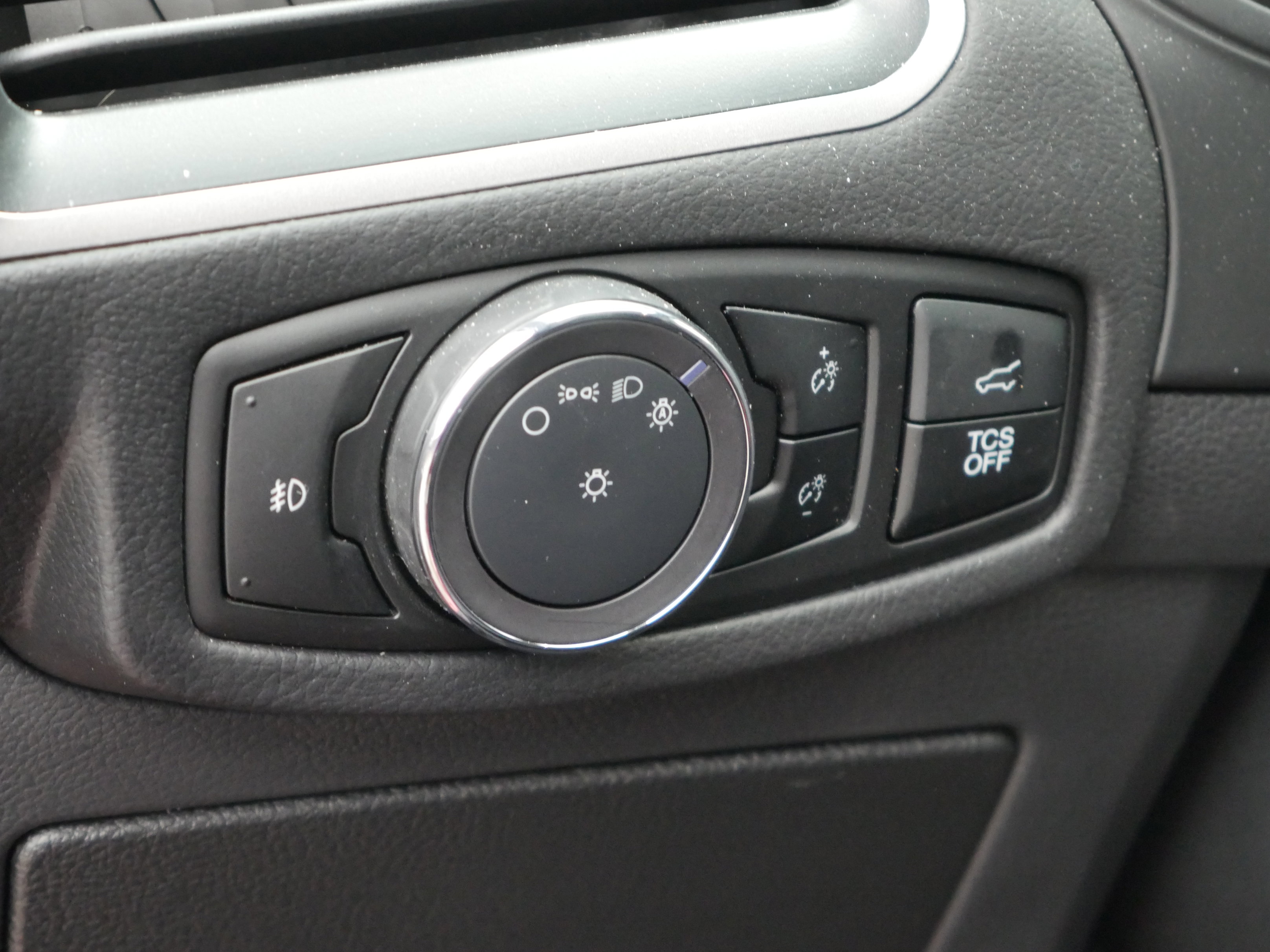 Certified 2024 Ford Edge SEL w/ Convenience Package image 39