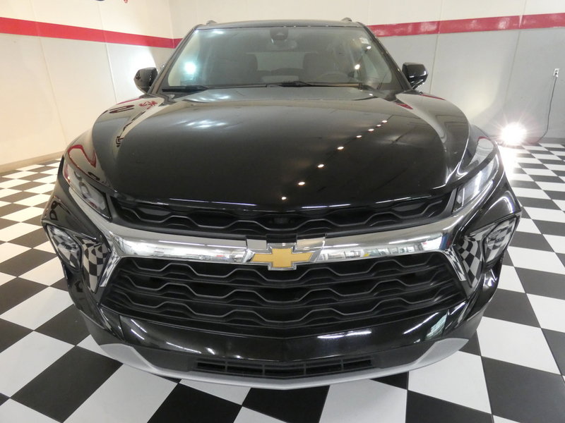 Used 2024 Chevrolet Blazer LT w/ Convenience Package FWD image 2