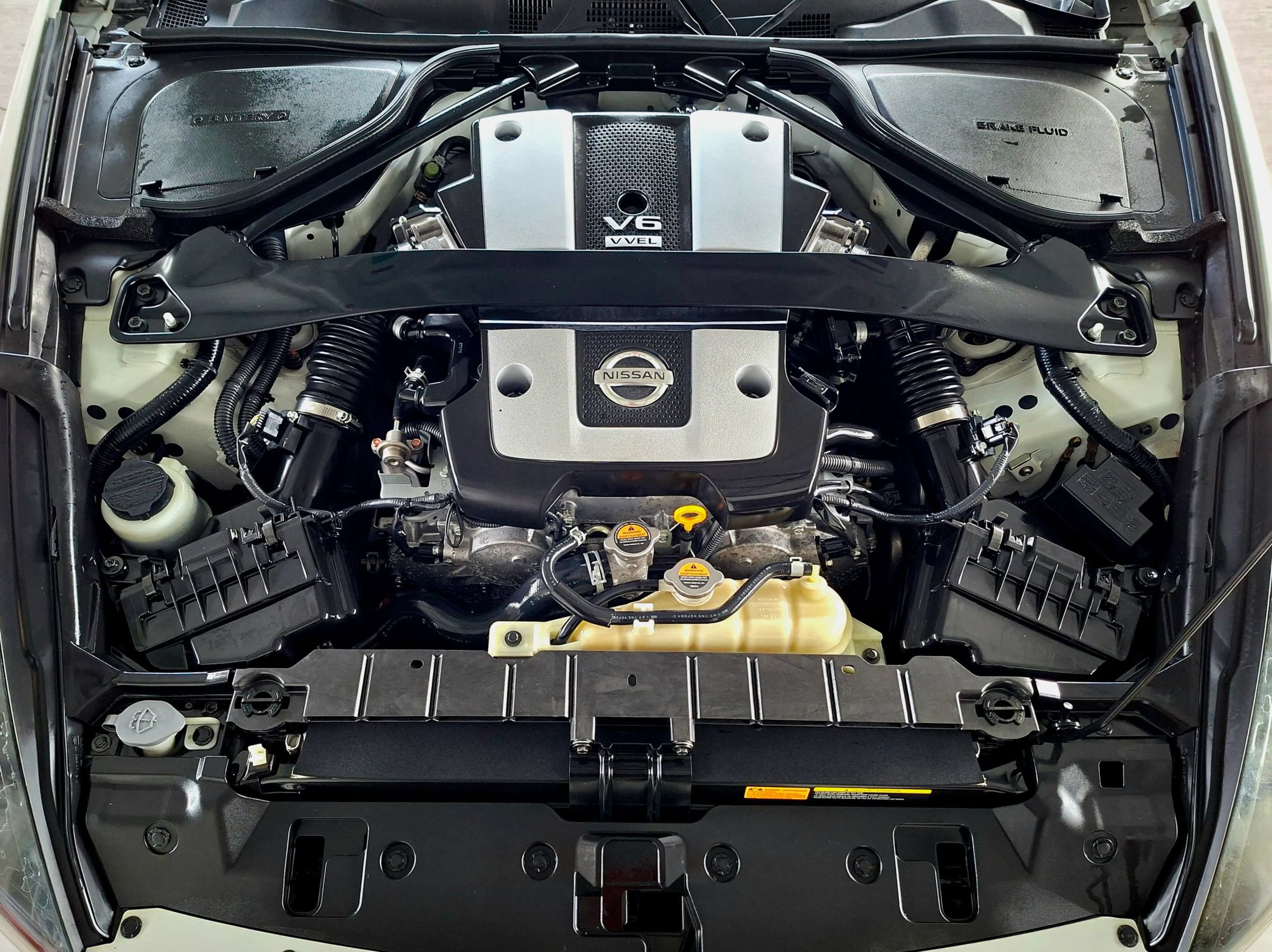 Used 2020 Nissan 370Z Touring Sport RWD image 27