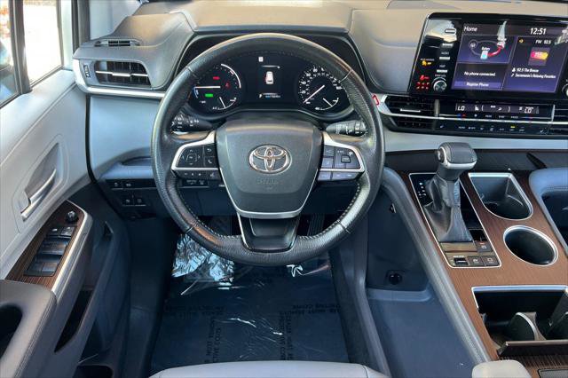 Certified 2022 Toyota Sienna XLE image 15