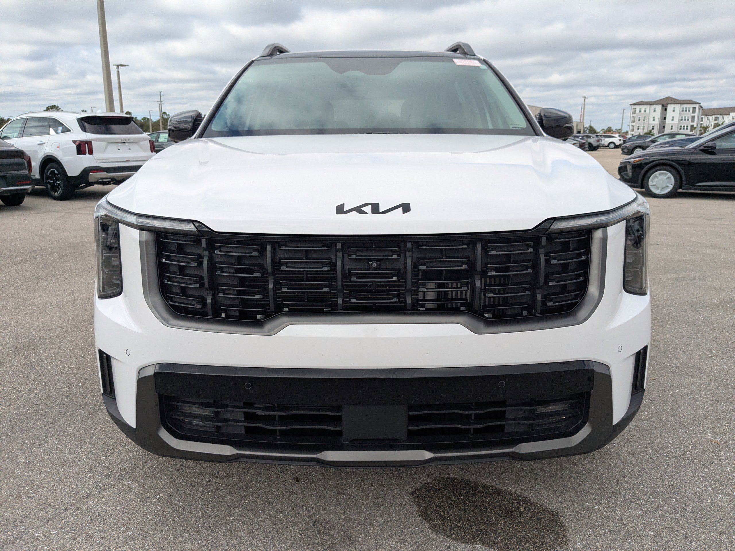 Certified 2025 Kia Sorento SX image 10