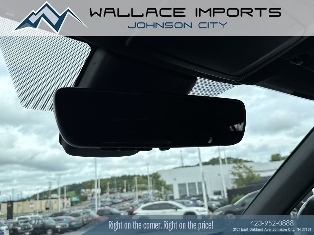 Used 2022 Toyota Highlander XSE FWD image 17