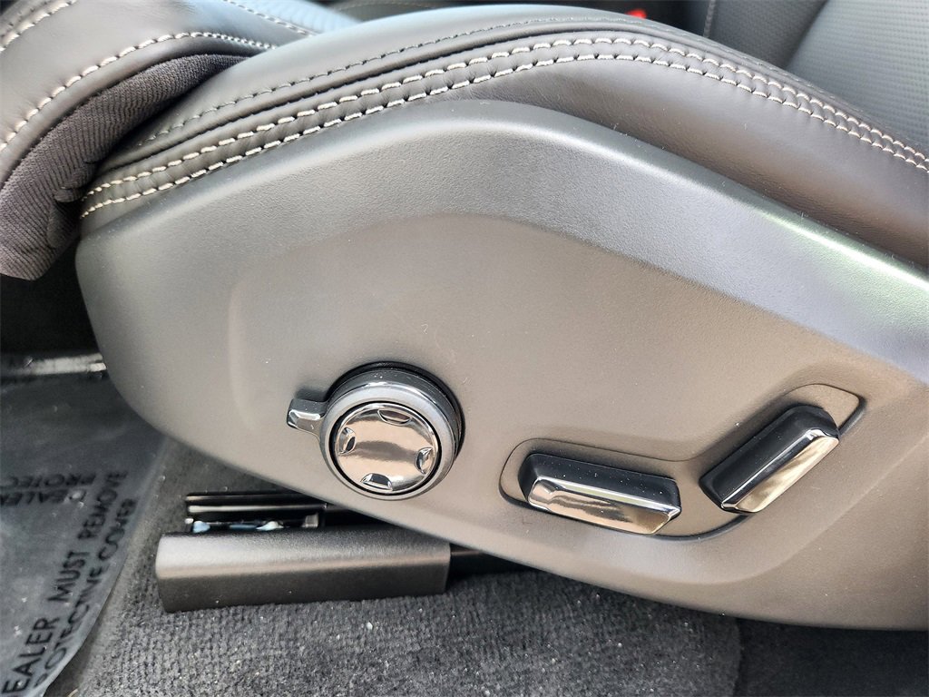 New 2026 Volvo XC90 T8 Ultra image 8