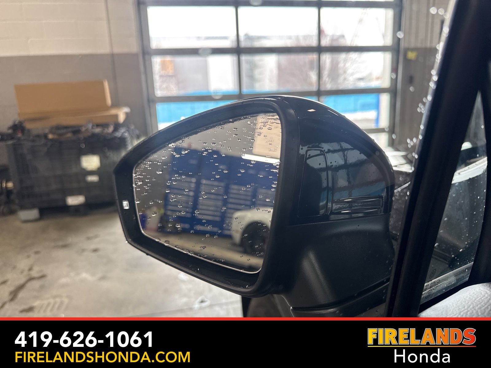 Used 2023 Volkswagen Tiguan SE R-Line image 11