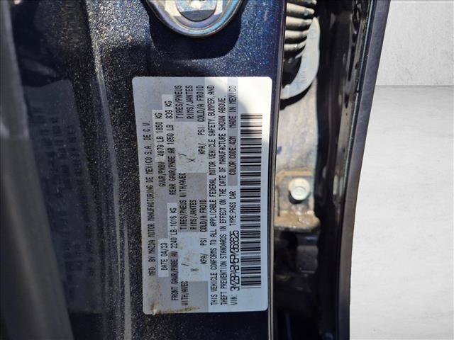 Used 2023 MAZDA MAZDA3 s FWD image 16