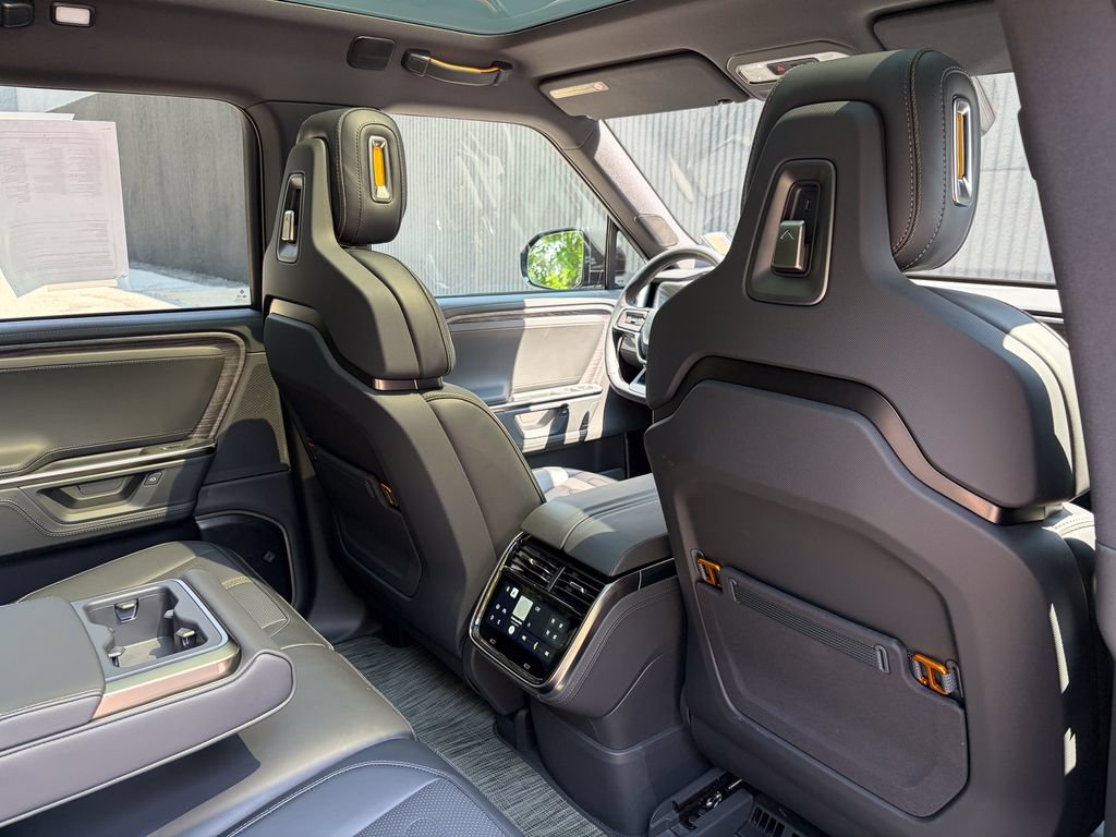 Used 2026 Rivian R1S Adventure AWD/4WD image 34