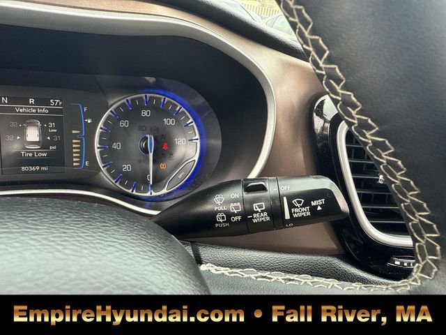 Used 2022 Chrysler Voyager LX image 29