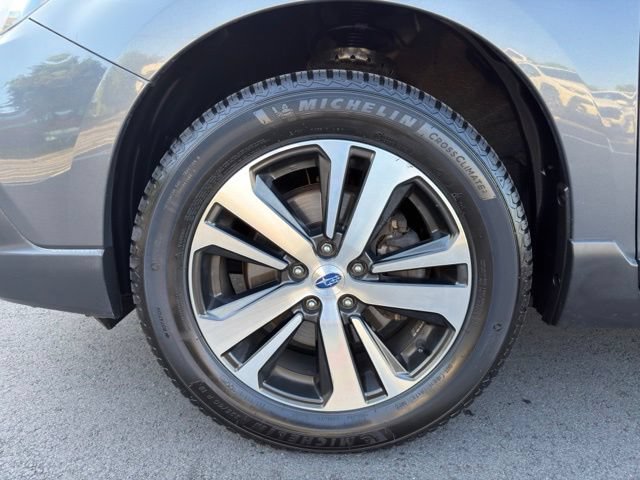 Used 2018 Subaru Outback 2.5i Limited AWD/4WD image 29