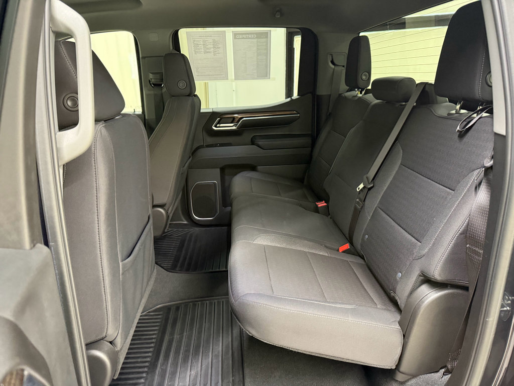 Certified 2024 Chevrolet Silverado 1500 LT AWD/4WD image 17