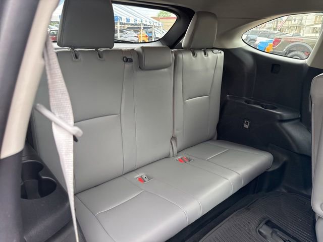 Used 2021 Toyota Highlander XLE AWD/4WD image 37