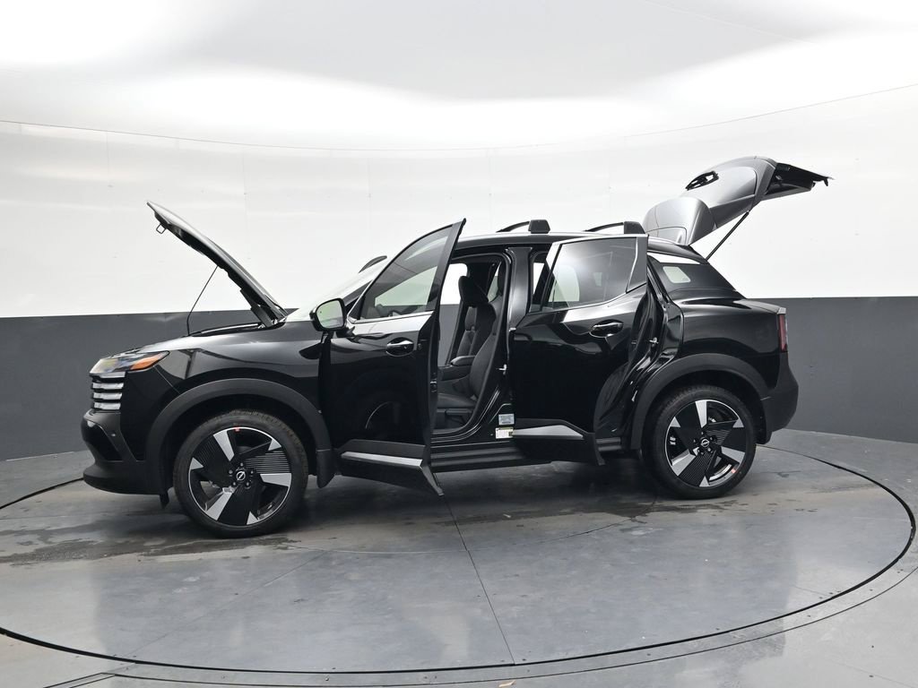 Certified 2026 Nissan Kicks SR w/ Cold Weather Package FWD image 46
