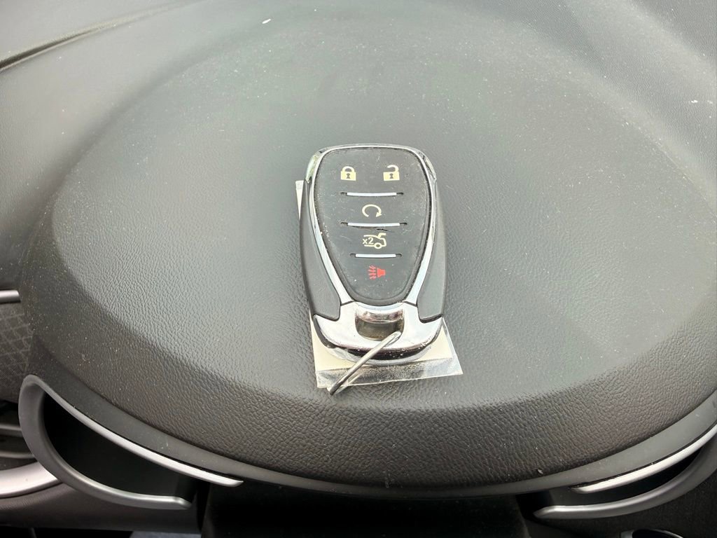 Used 2023 Chevrolet Malibu LT FWD image 34