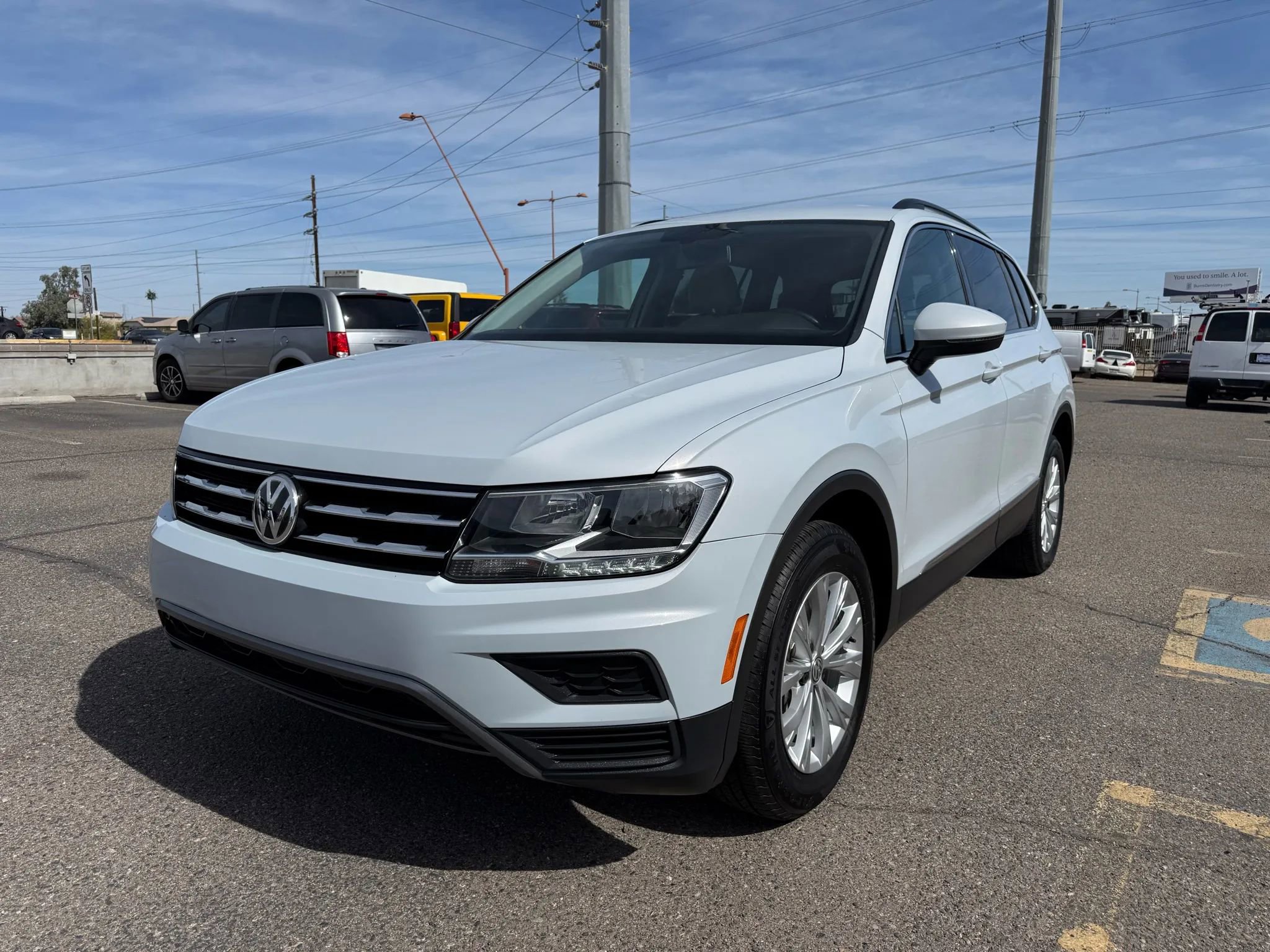 Used 2018 Volkswagen Tiguan SE FWD image 4