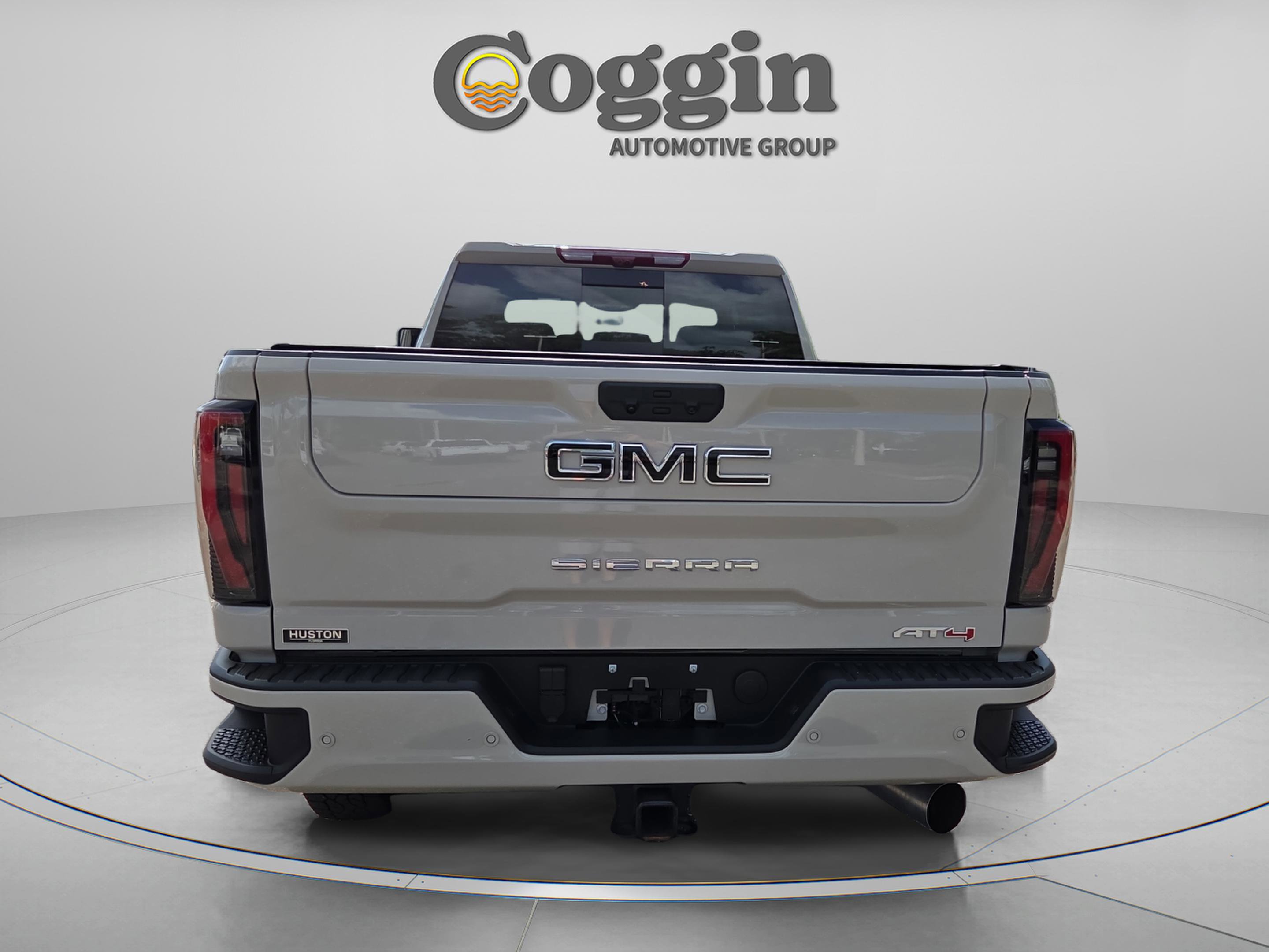 Used 2026 GMC Sierra 2500 AT4 w/ AT4 Premium Plus Package AWD/4WD image 4