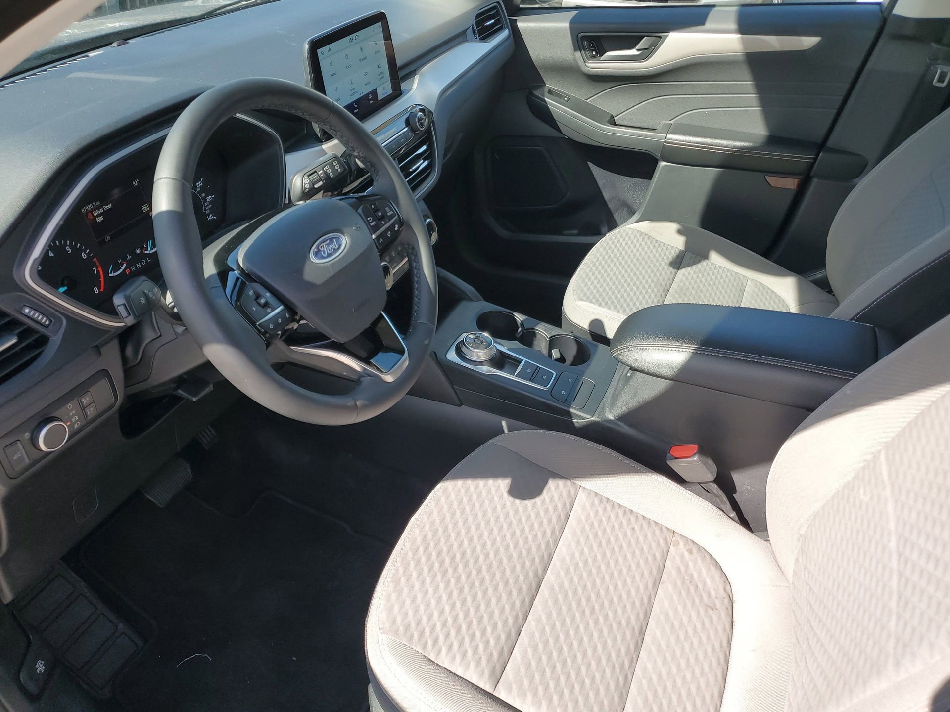 Used 2022 Ford Escape SE w/ Convenience Package image 19