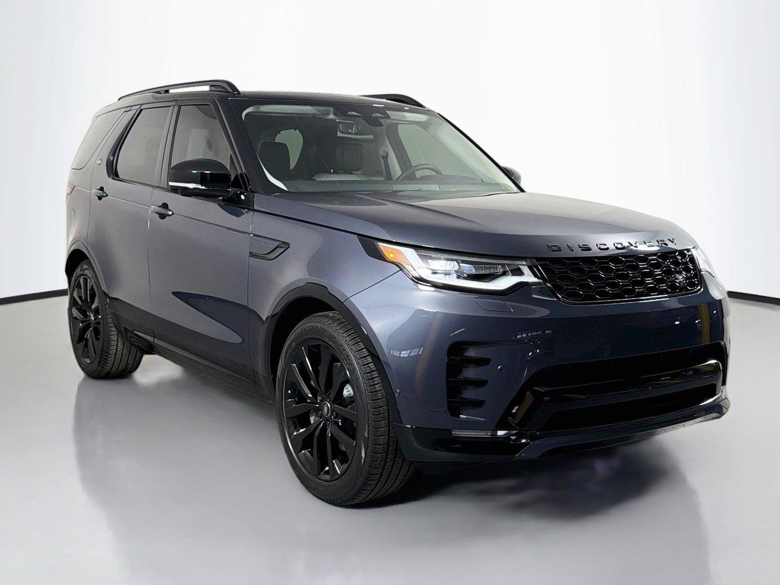 New 2026 Land Rover Discovery Dynamic SE AWD/4WD image 3
