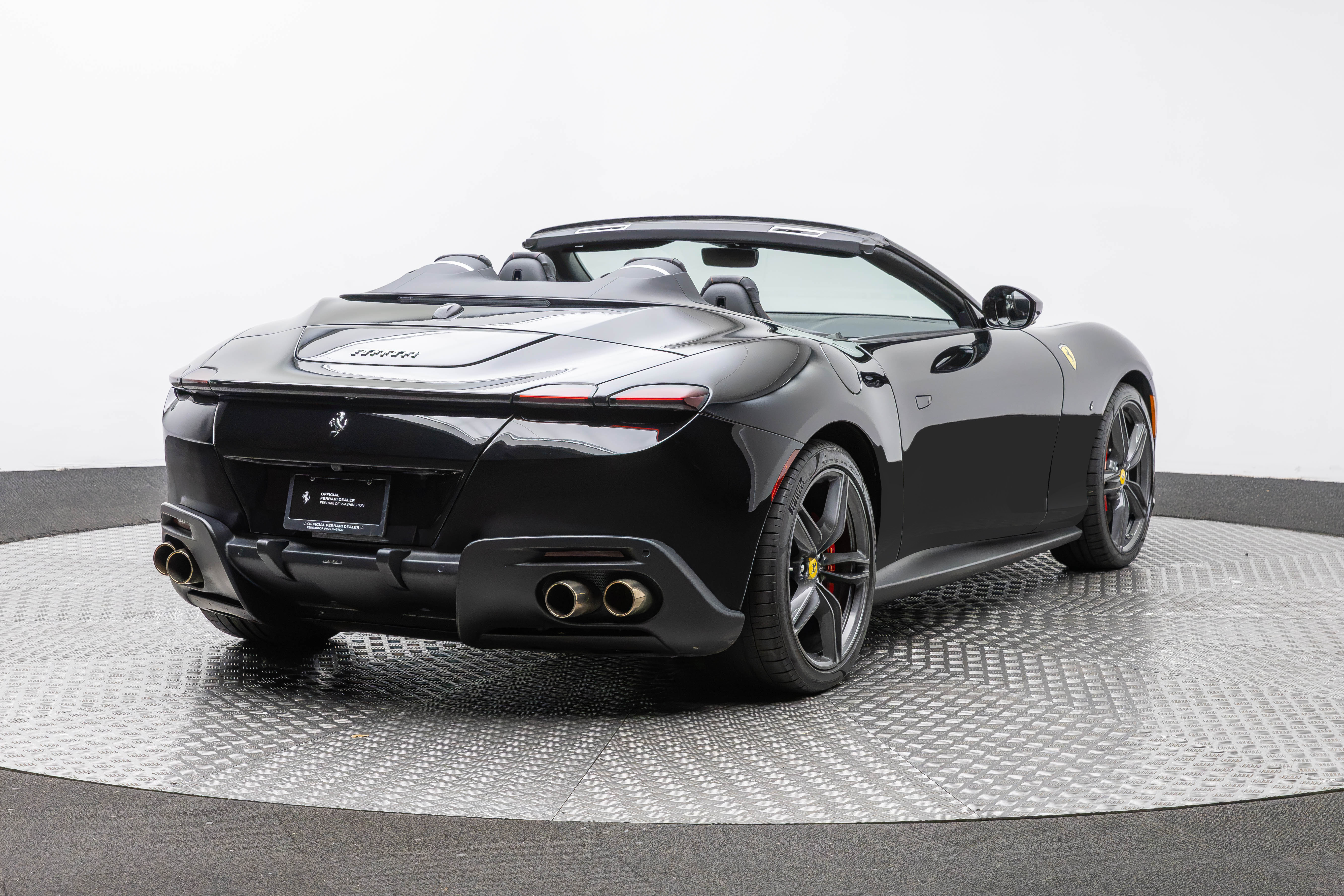Certified 2025 Ferrari Roma Spider RWD image 7