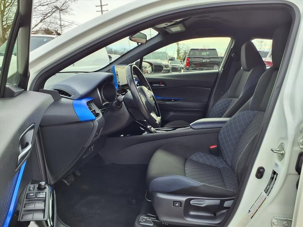 Used 2021 Toyota C-HR LE image 18