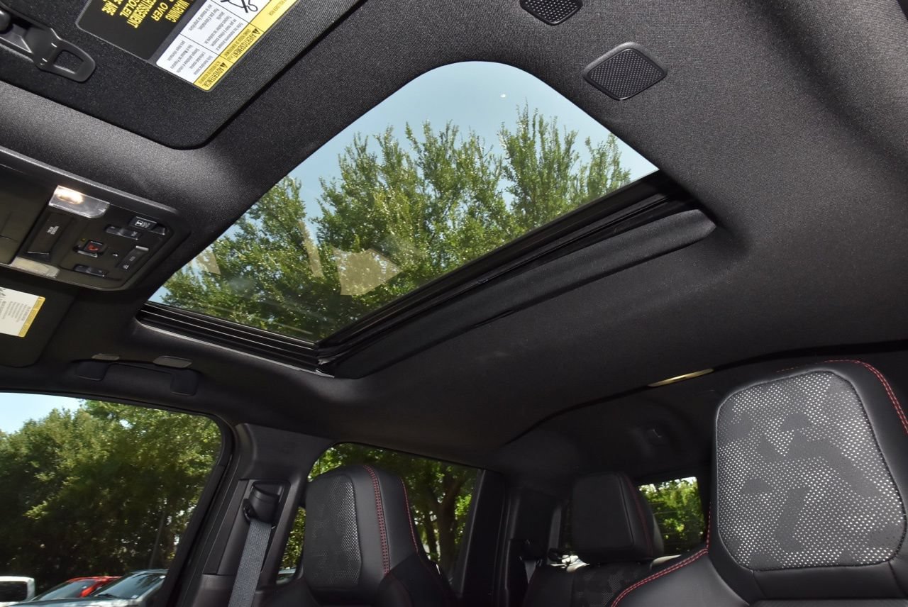 Used 2025 Toyota Tacoma TRD Pro AWD/4WD image 32
