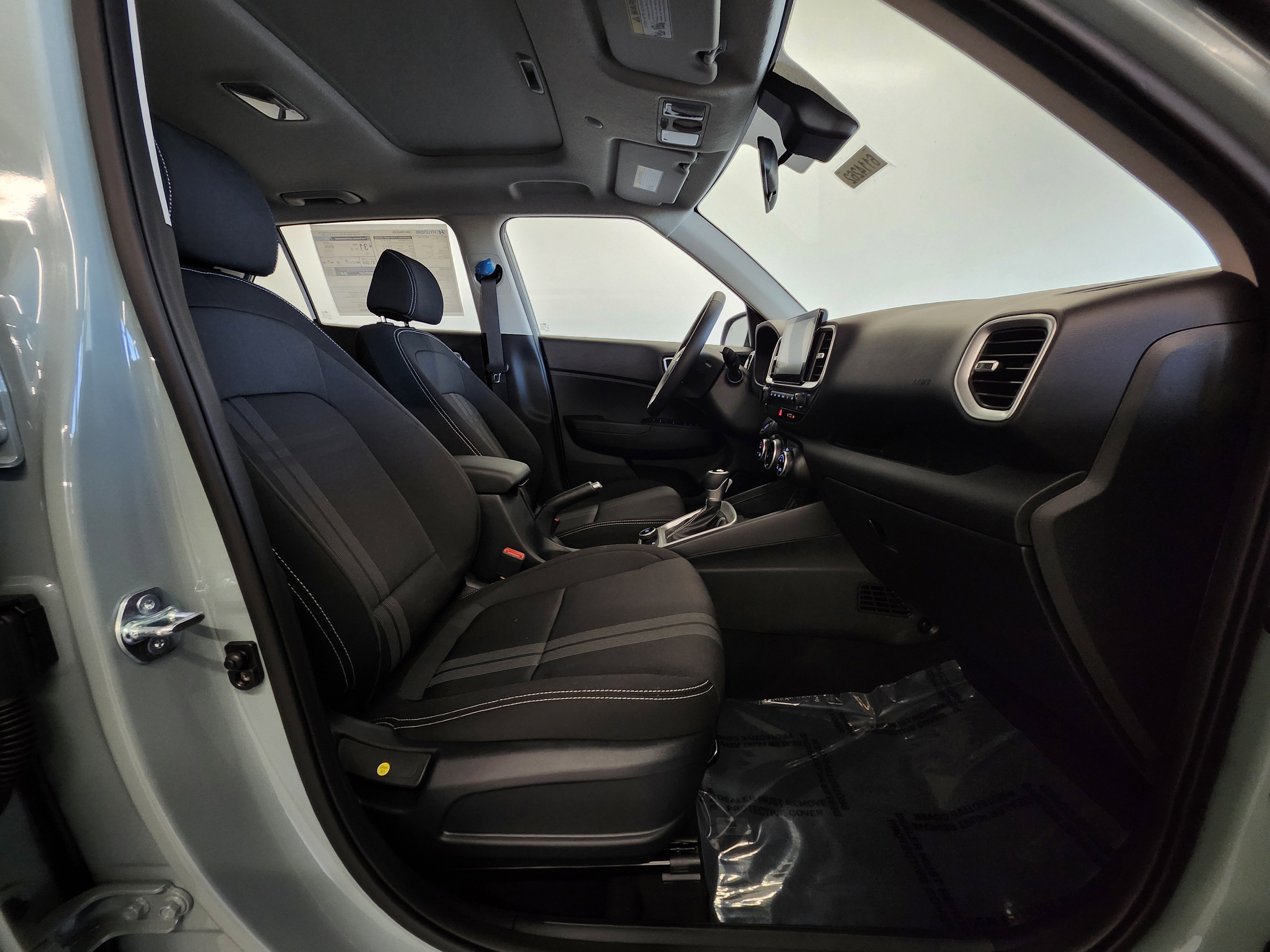 New 2026 Hyundai Venue SEL image 17