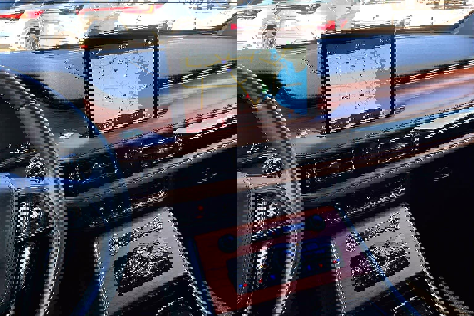 Used 2022 Lincoln Aviator Reserve w/ Elements Package Plus image 7