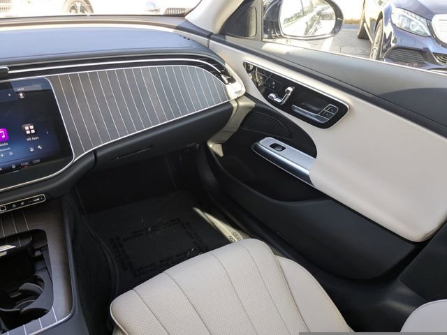 Used 2025 Mercedes-Benz E 350 Sedan image 16