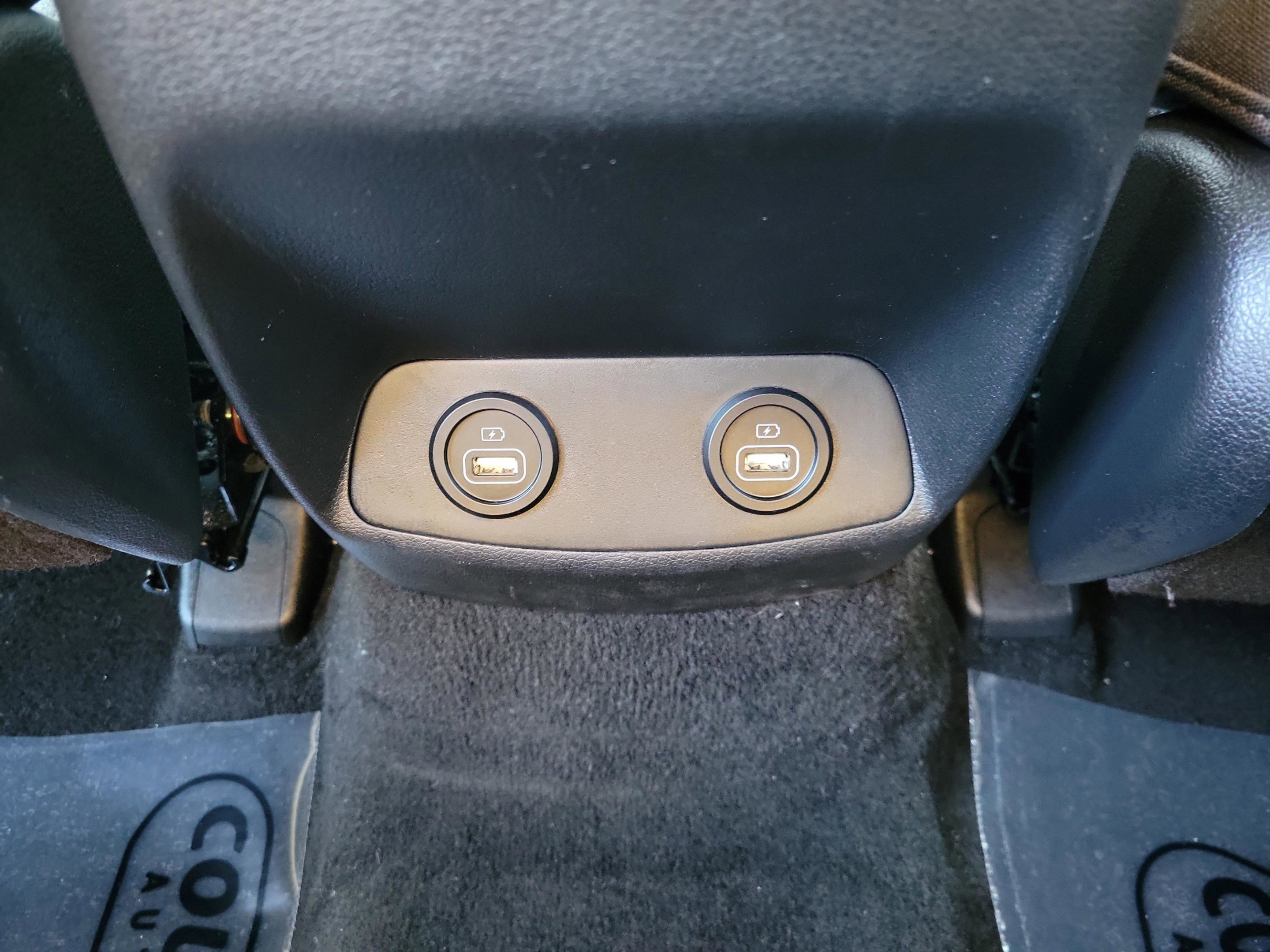 Used 2023 Hyundai Santa Fe SE image 13