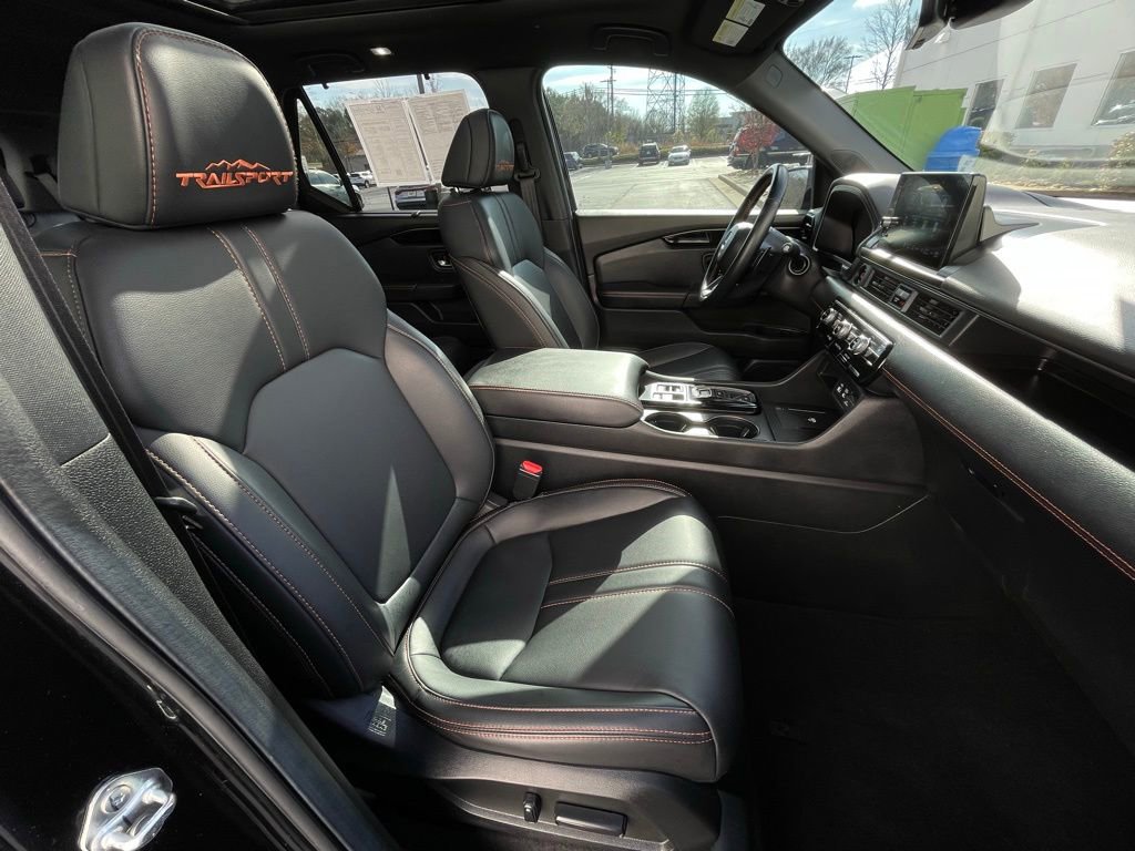 Used 2024 Honda Pilot TrailSport image 36