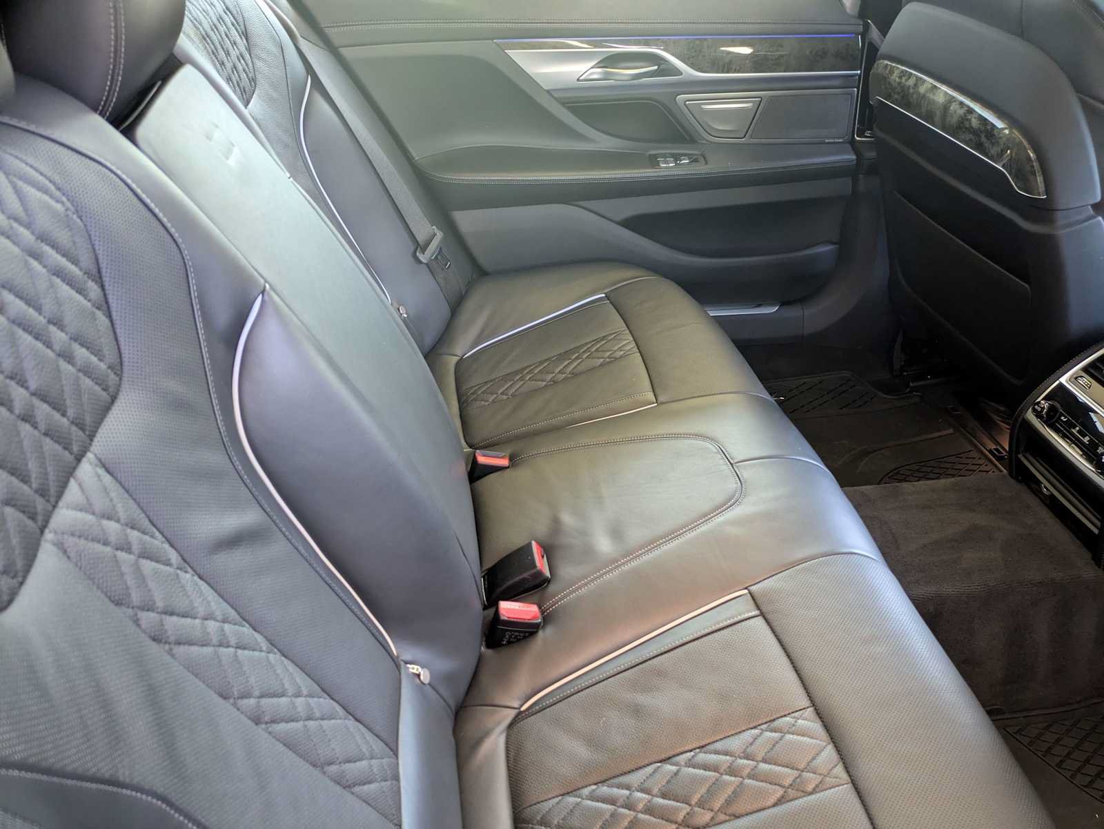Used 2022 BMW 740i xDrive w/ M Sport Package AWD/4WD image 27