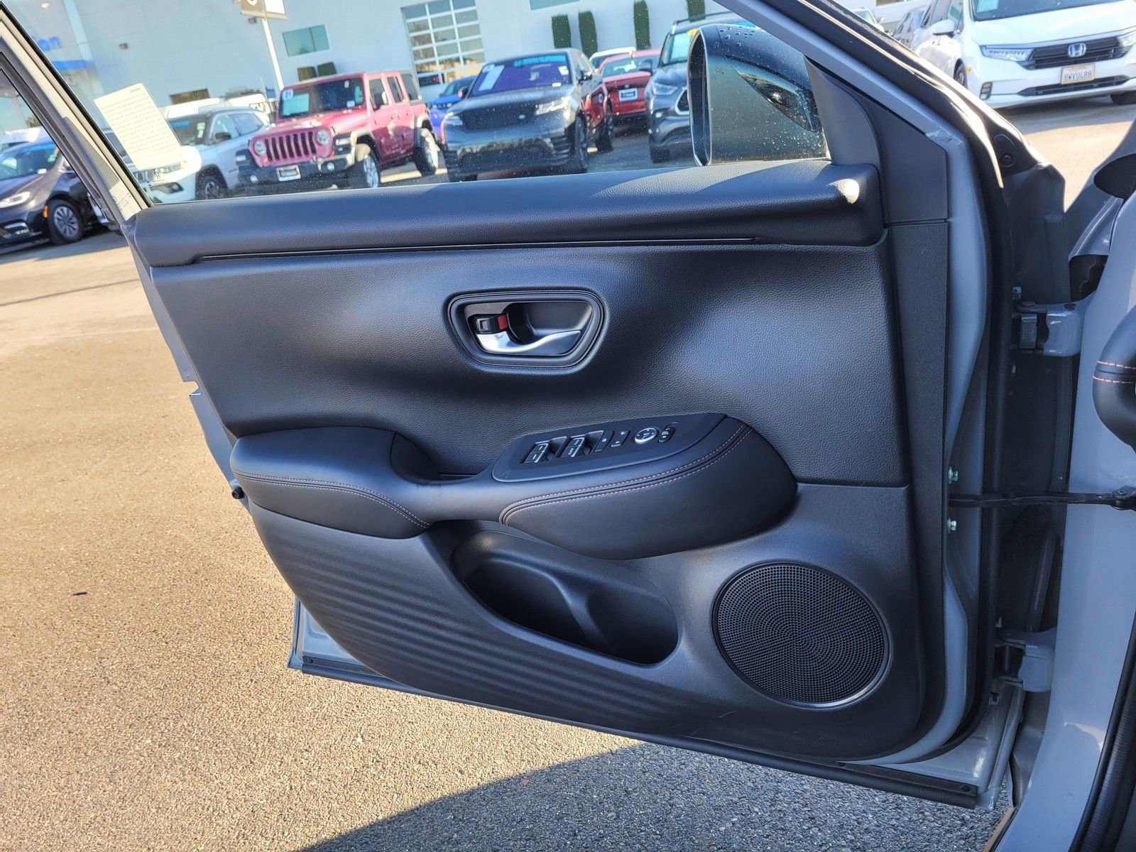 Certified 2024 Honda HR-V Sport image 15