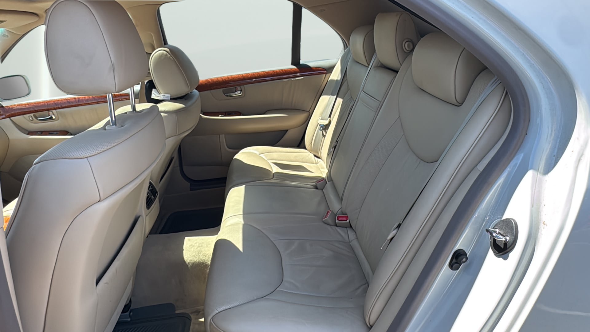 Used 2004 Lexus LS 430 w/ Modern Luxury Pkg RWD image 33