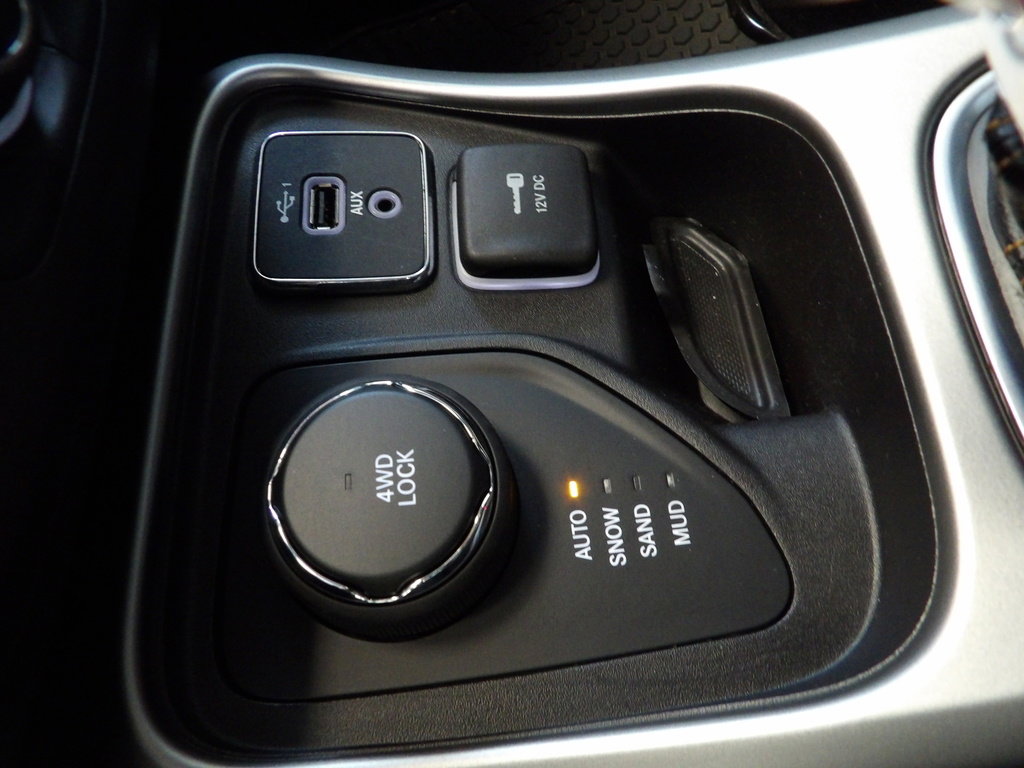 Used 2021 Jeep Compass Latitude w/ Convenience Group image 32