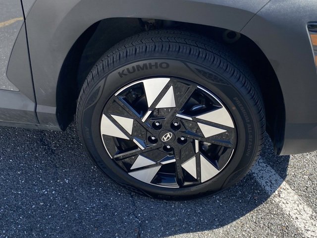 Used 2025 Hyundai Kona SEL image 11