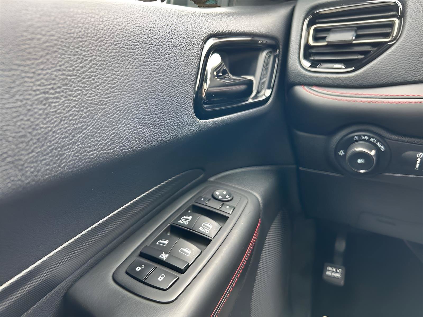 Used 2023 Dodge Durango GT AWD/4WD image 22