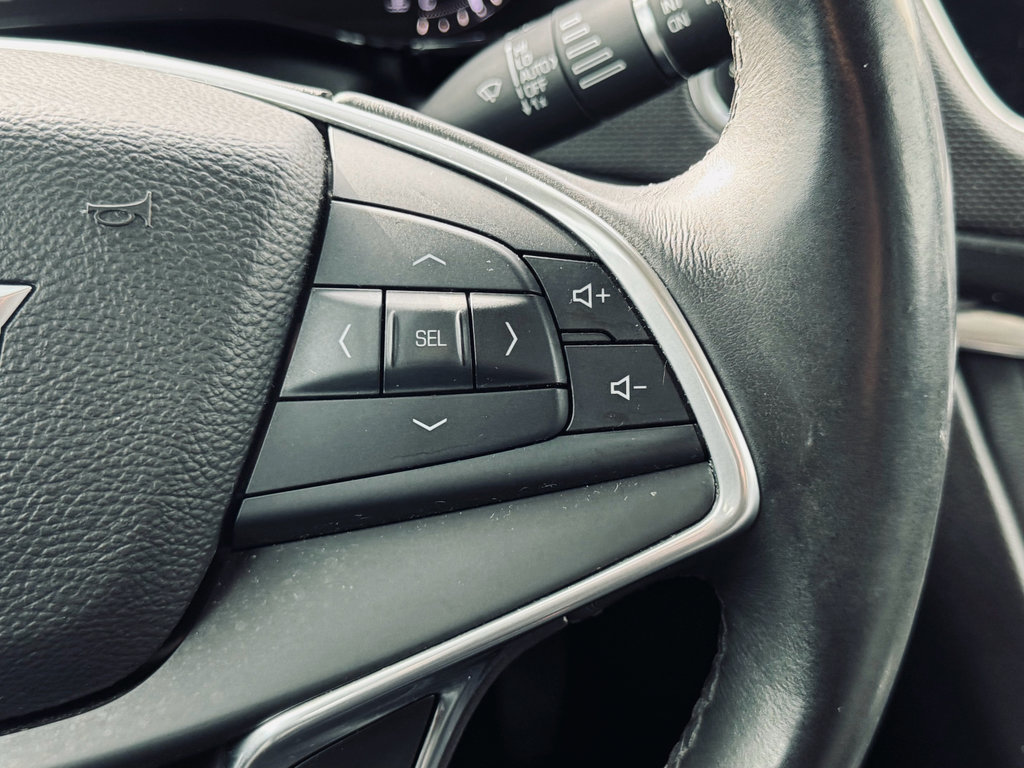 Used 2017 Cadillac XT5 Luxury w/ Driver Awareness Package image 13