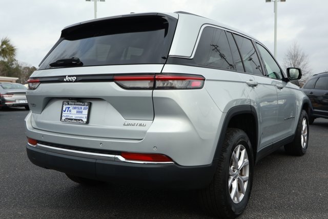 Used 2022 Jeep Grand Cherokee Limited RWD image 5
