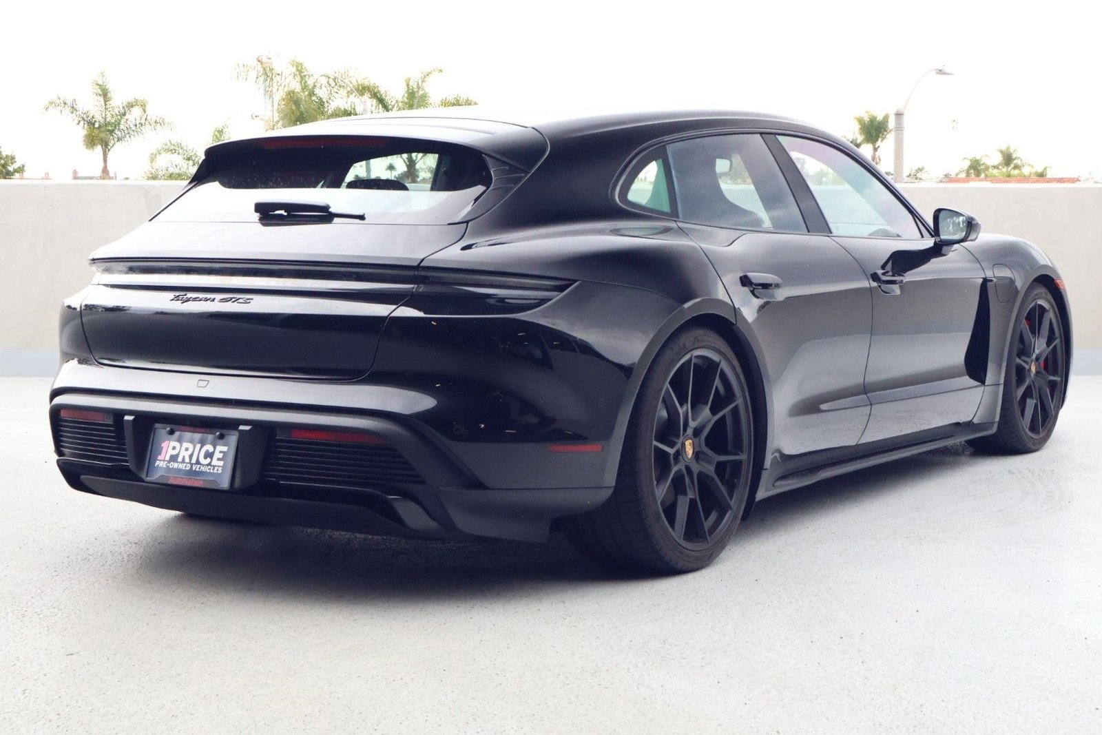 Certified 2024 Porsche Taycan GTS image 8