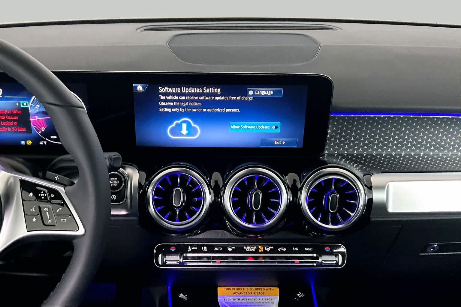 New 2026 Mercedes-Benz GLB 250 4MATIC image 9